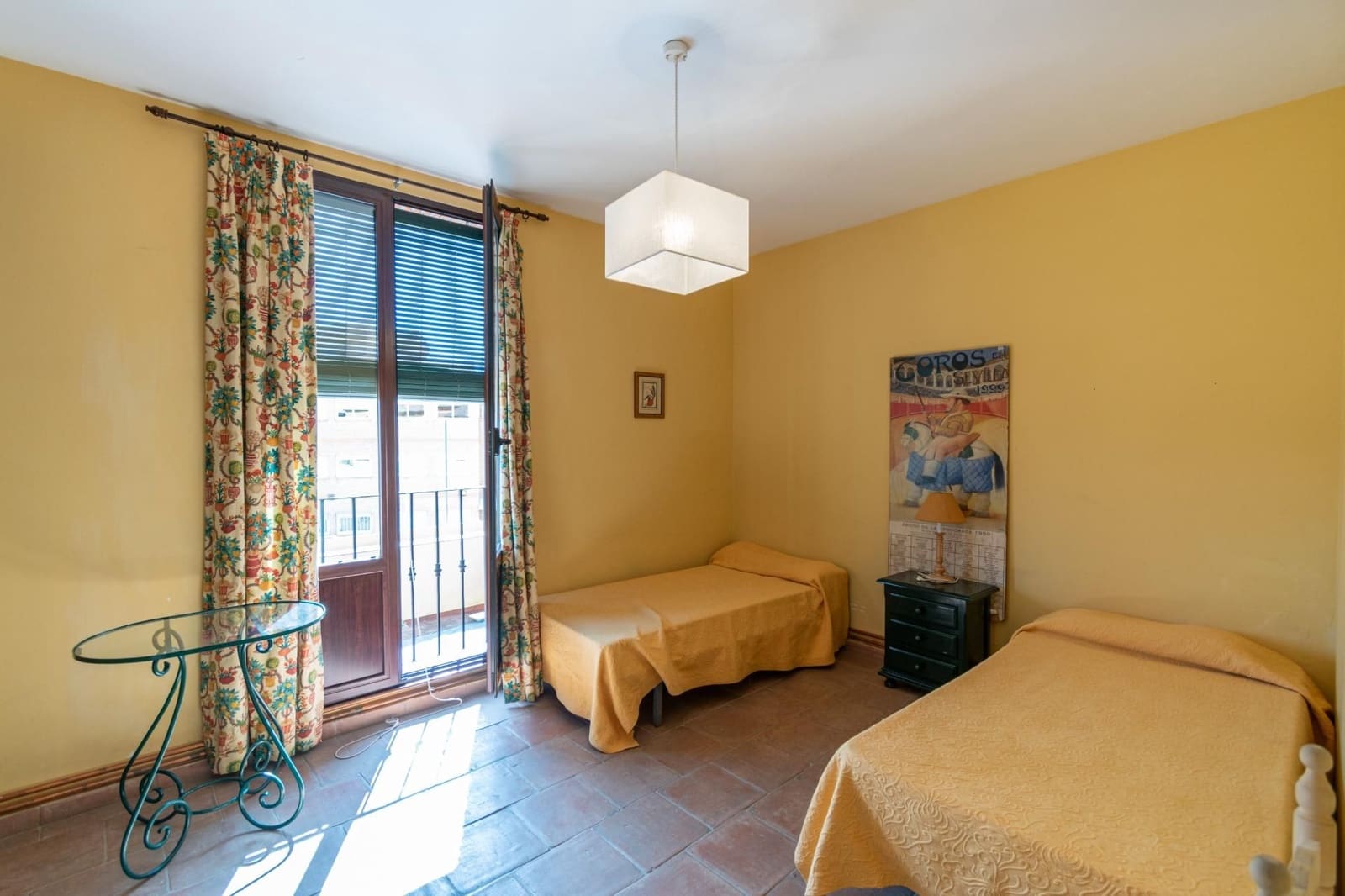 12 bedroom Townhouse for sale in Guadix with pool - € 550,000 (Ref: 9534299)