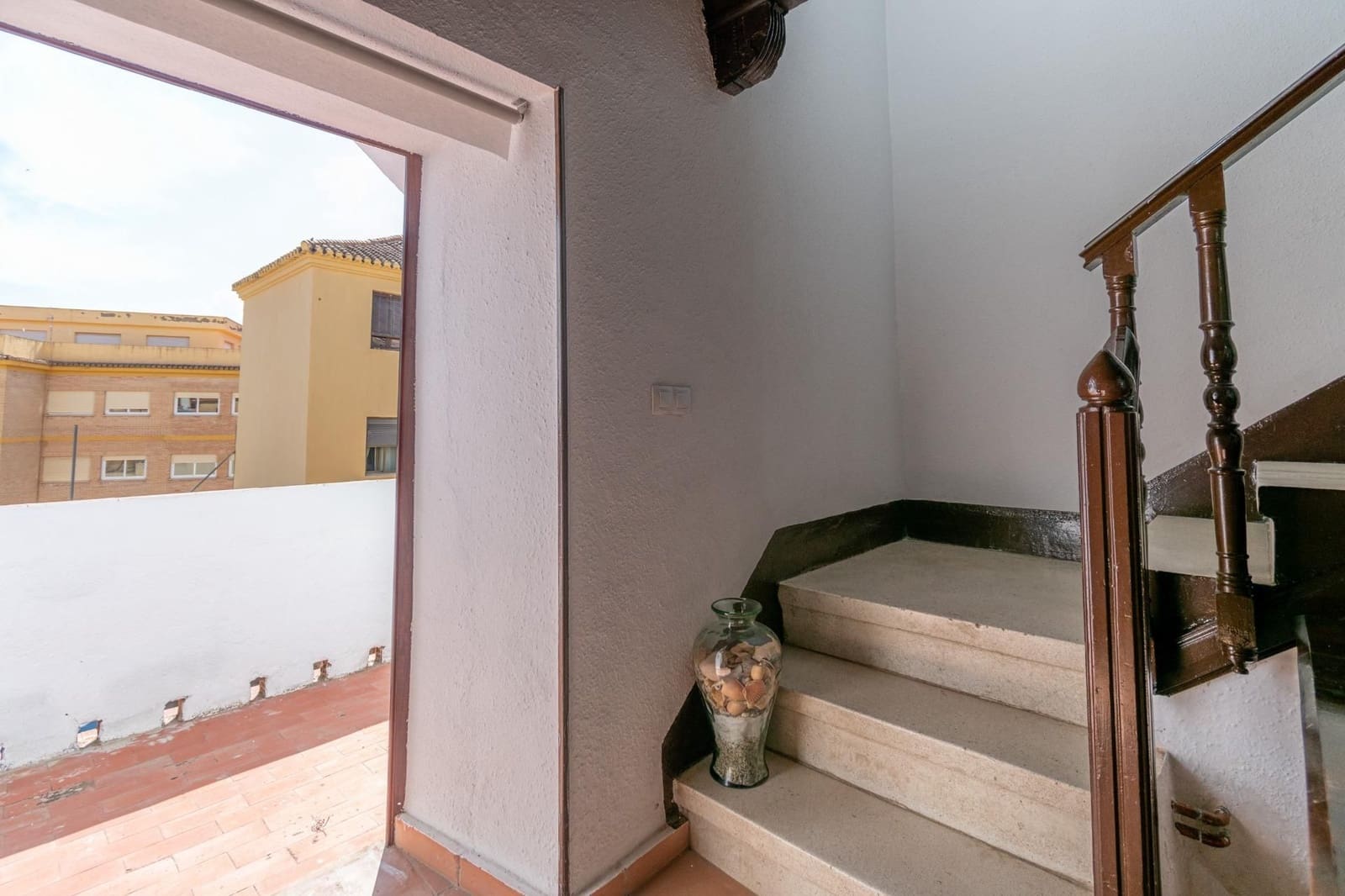 12 bedroom Townhouse for sale in Guadix with pool - € 550,000 (Ref: 9534299)