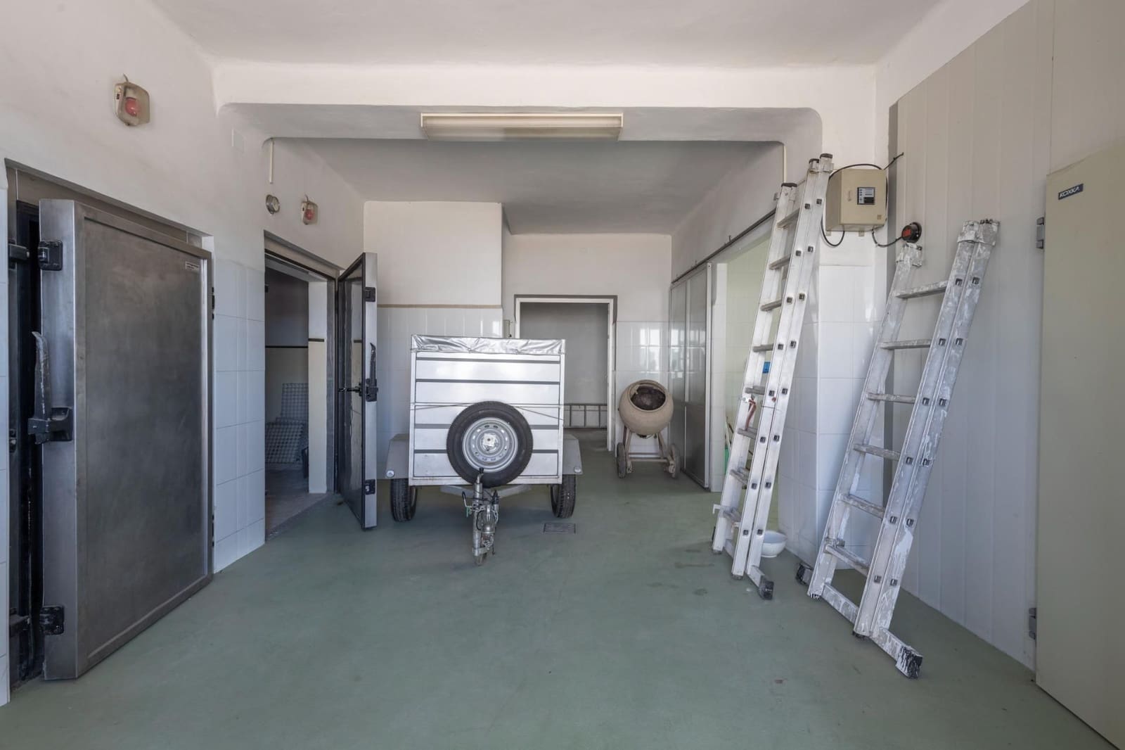 Finca/Casa Rural de 8 habitaciones en Granada ciudad en venta con piscina garaje - 685.700 € (Ref: 9534300)