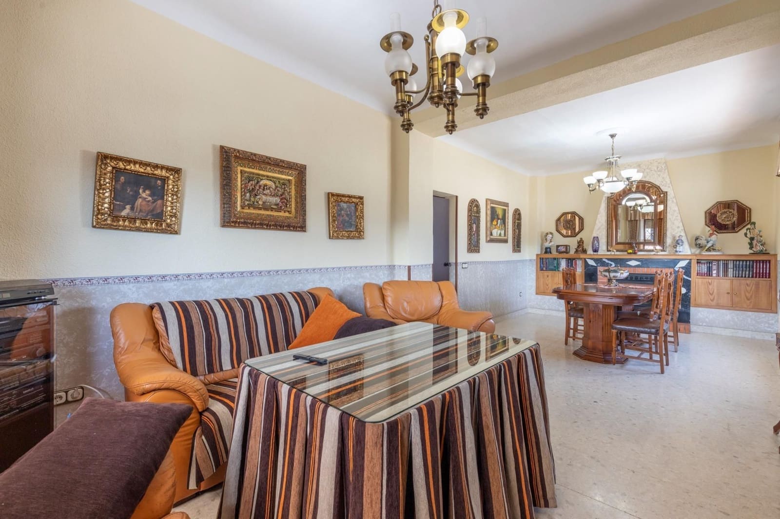 Finca/Casa Rural de 8 habitaciones en Granada ciudad en venta con piscina garaje - 685.700 € (Ref: 9534300)