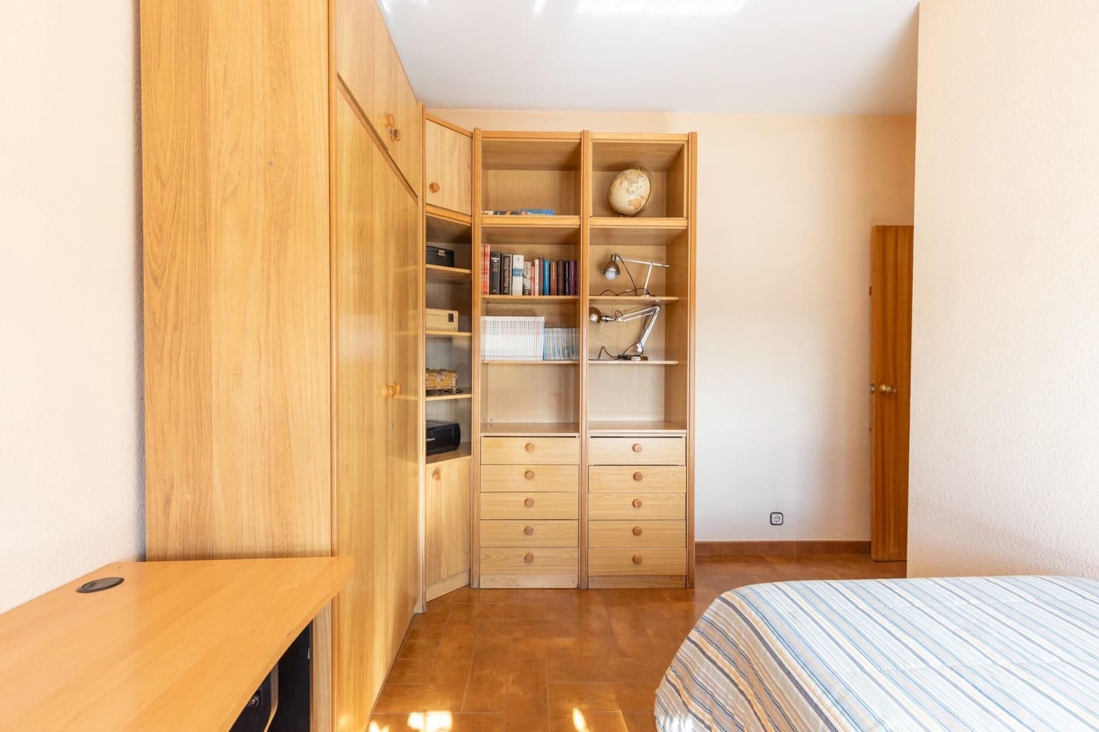 Finca/Casa Rural de 8 habitaciones en Granada ciudad en venta con piscina garaje - 685.700 € (Ref: 9534300)