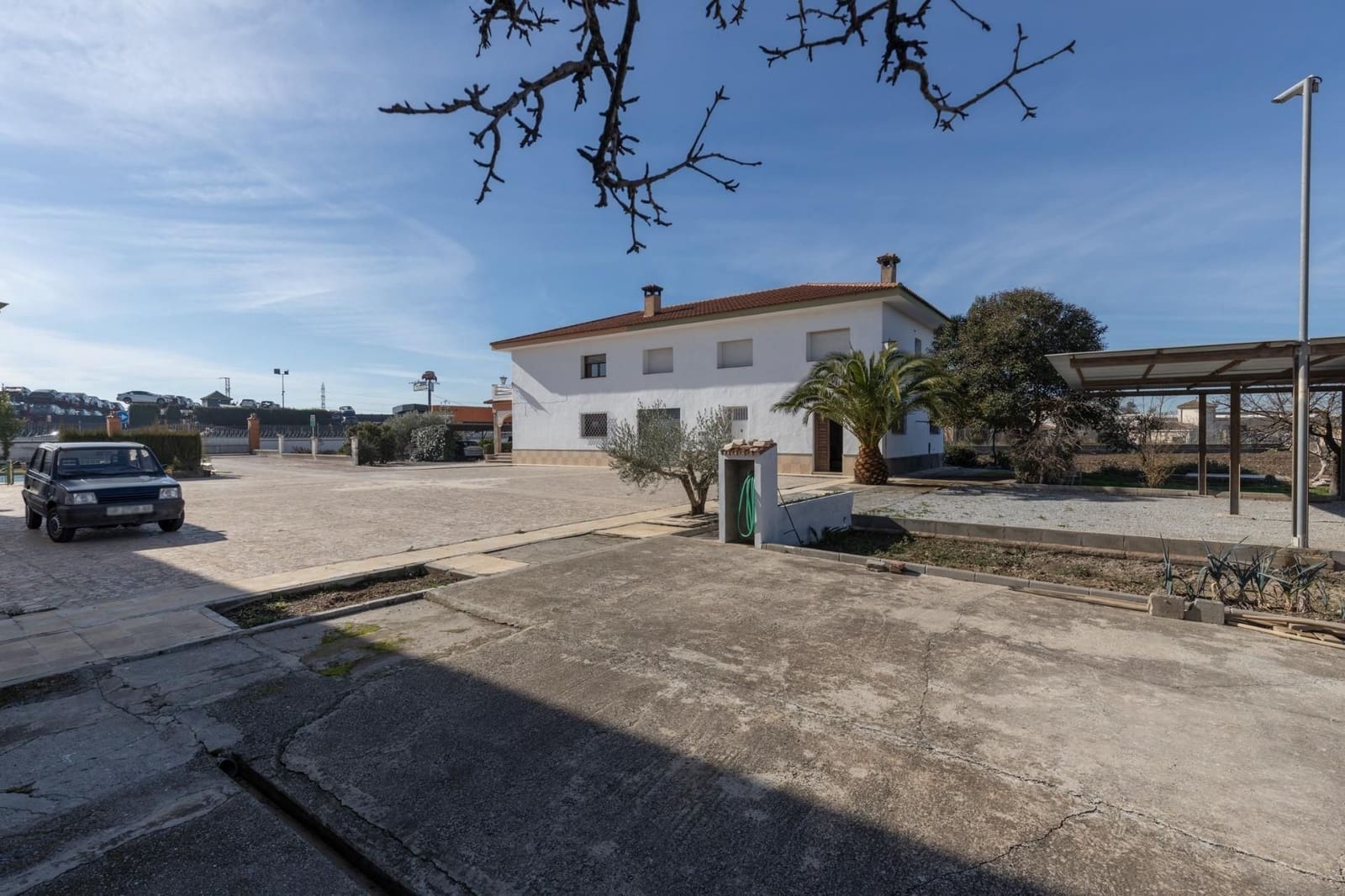 Finca/Casa Rural de 8 habitaciones en Granada ciudad en venta con piscina garaje - 685.700 € (Ref: 9534300)