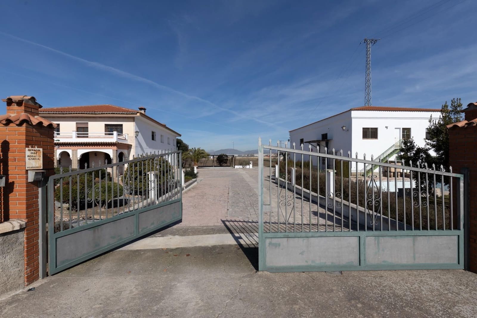 Finca/Casa Rural de 8 habitaciones en Granada ciudad en venta con piscina garaje - 685.700 € (Ref: 9534300)