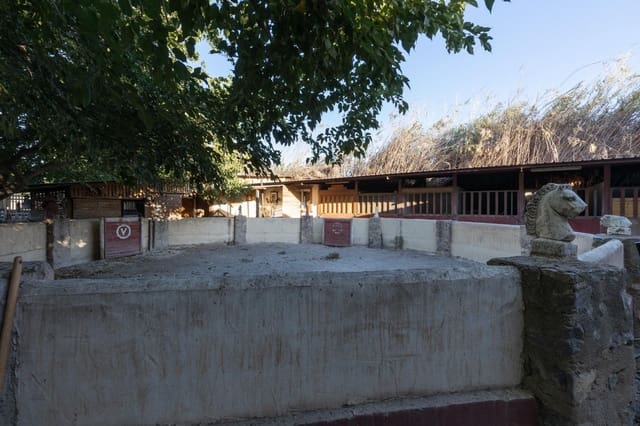 1 soveværelse Finca/Landehus til salg i La Zubia - € 674.900 (Ref: 9534301)