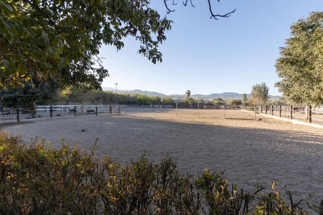 1 soveværelse Finca/Landehus til salg i La Zubia - € 674.900 (Ref: 9534301)