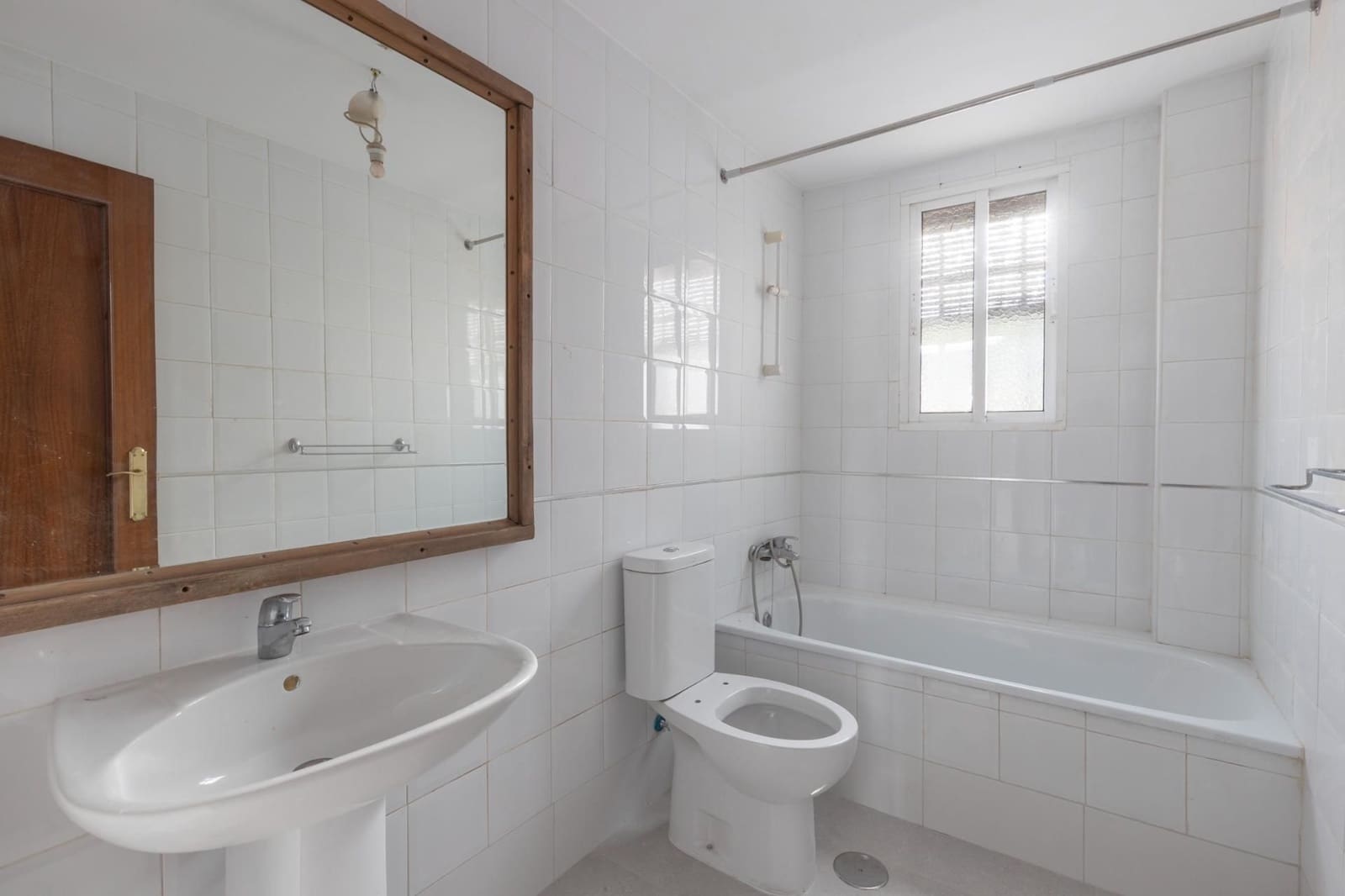 3 soveværelse Lejlighed til salg i Monachil - € 159.900 (Ref: 9534304)