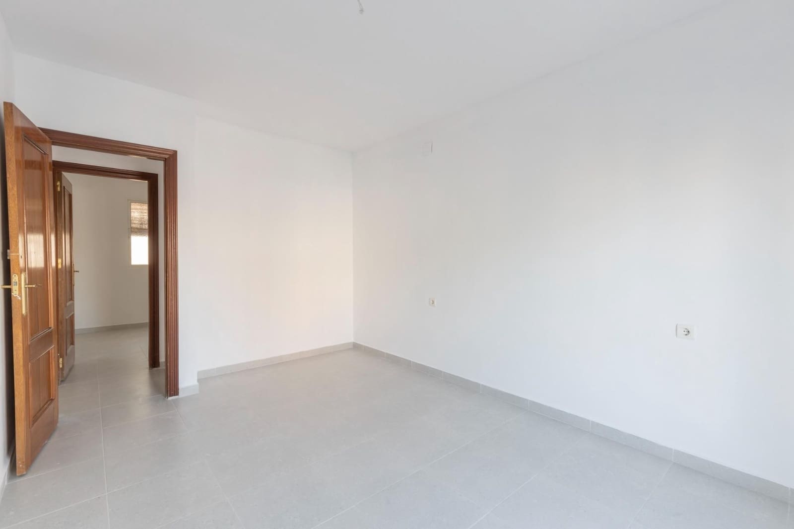 3 soveværelse Lejlighed til salg i Monachil - € 159.900 (Ref: 9534304)