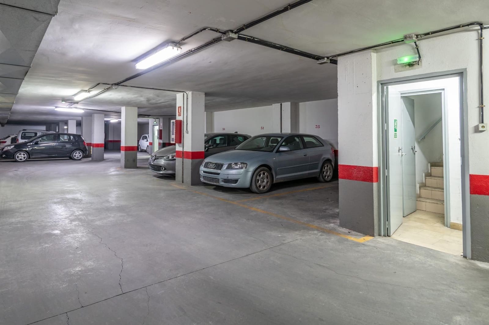 Garage for sale in Granada city - € 29,900 (Ref: 9534306)