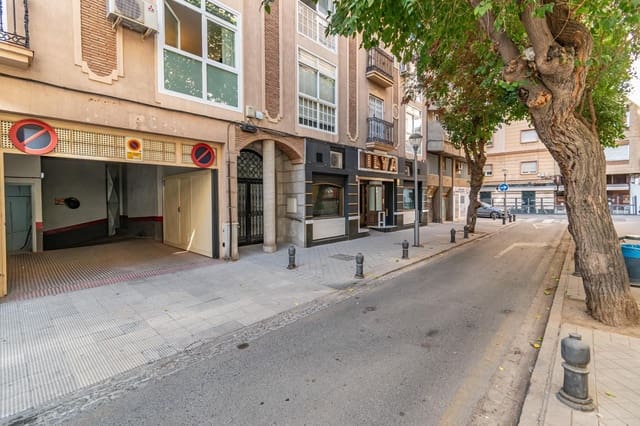Garage te koop in Figares, Granada stad - € 29.900 (Ref: 9534306)