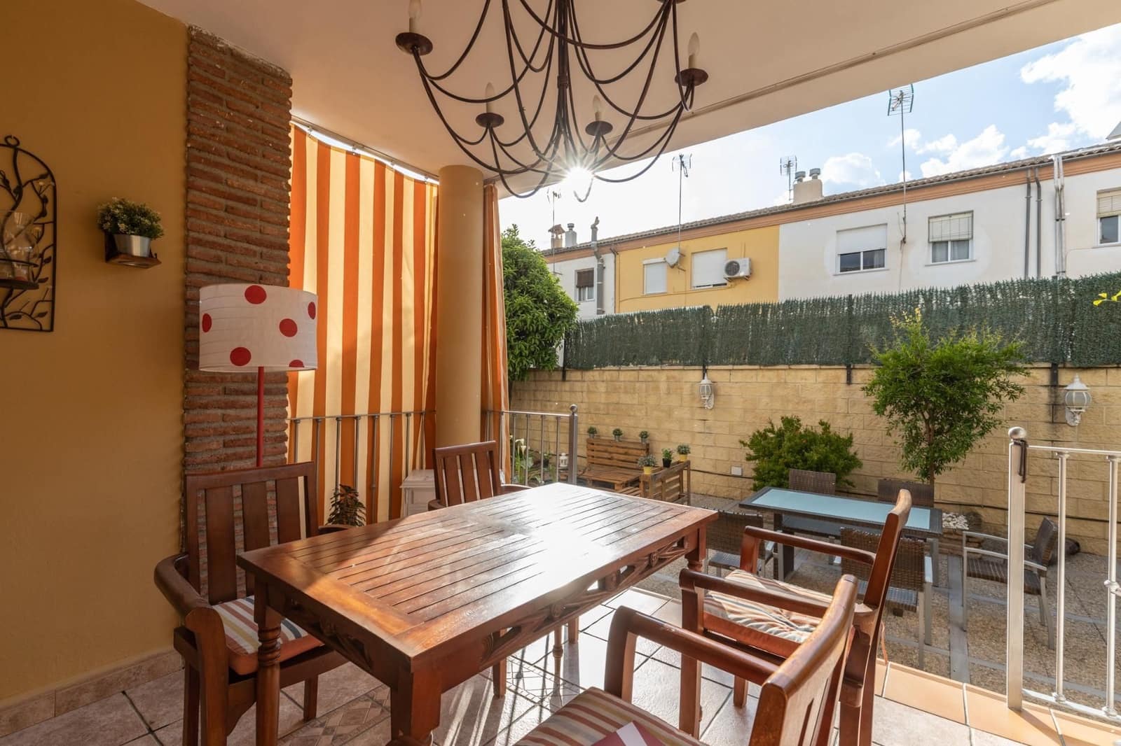 4 soveværelse Villa til salg i Atarfe - € 380.000 (Ref: 9534307)