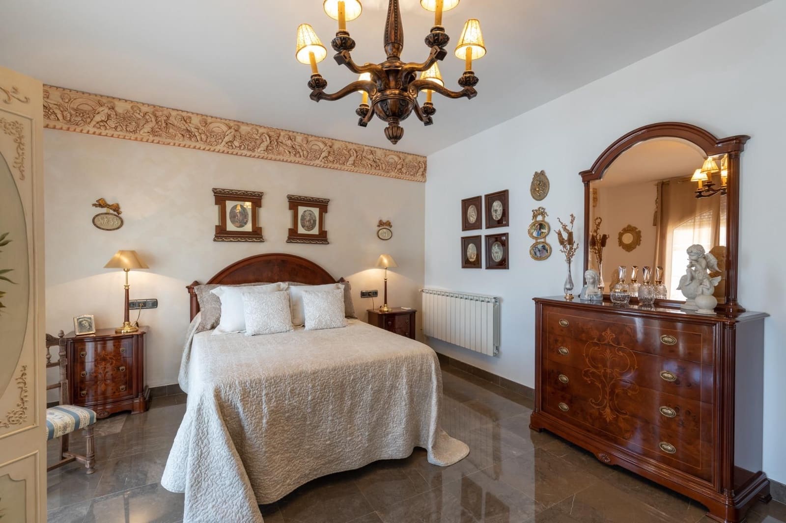 4 soveværelse Villa til salg i Atarfe - € 380.000 (Ref: 9534307)