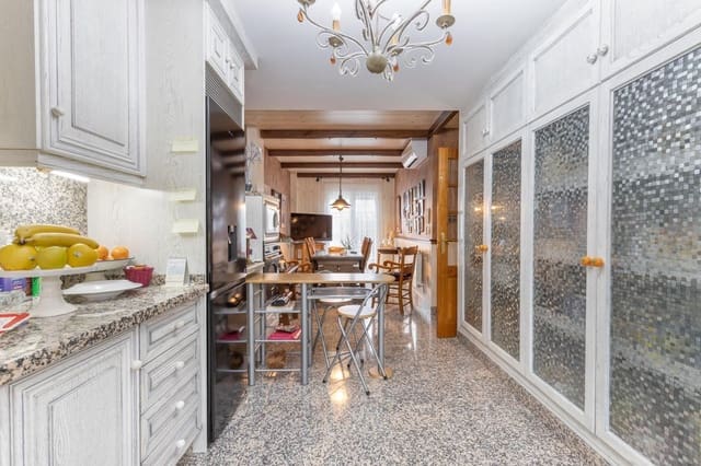 4 soveværelse Villa til salg i Atarfe - € 380.000 (Ref: 9534307)