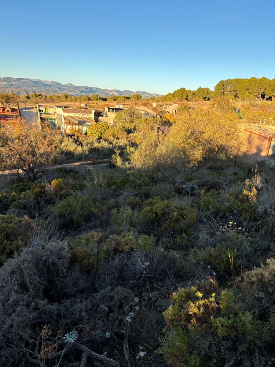 Terrain à Bâtir à vendre à Gojar - 33 000 € (Ref: 9534308)