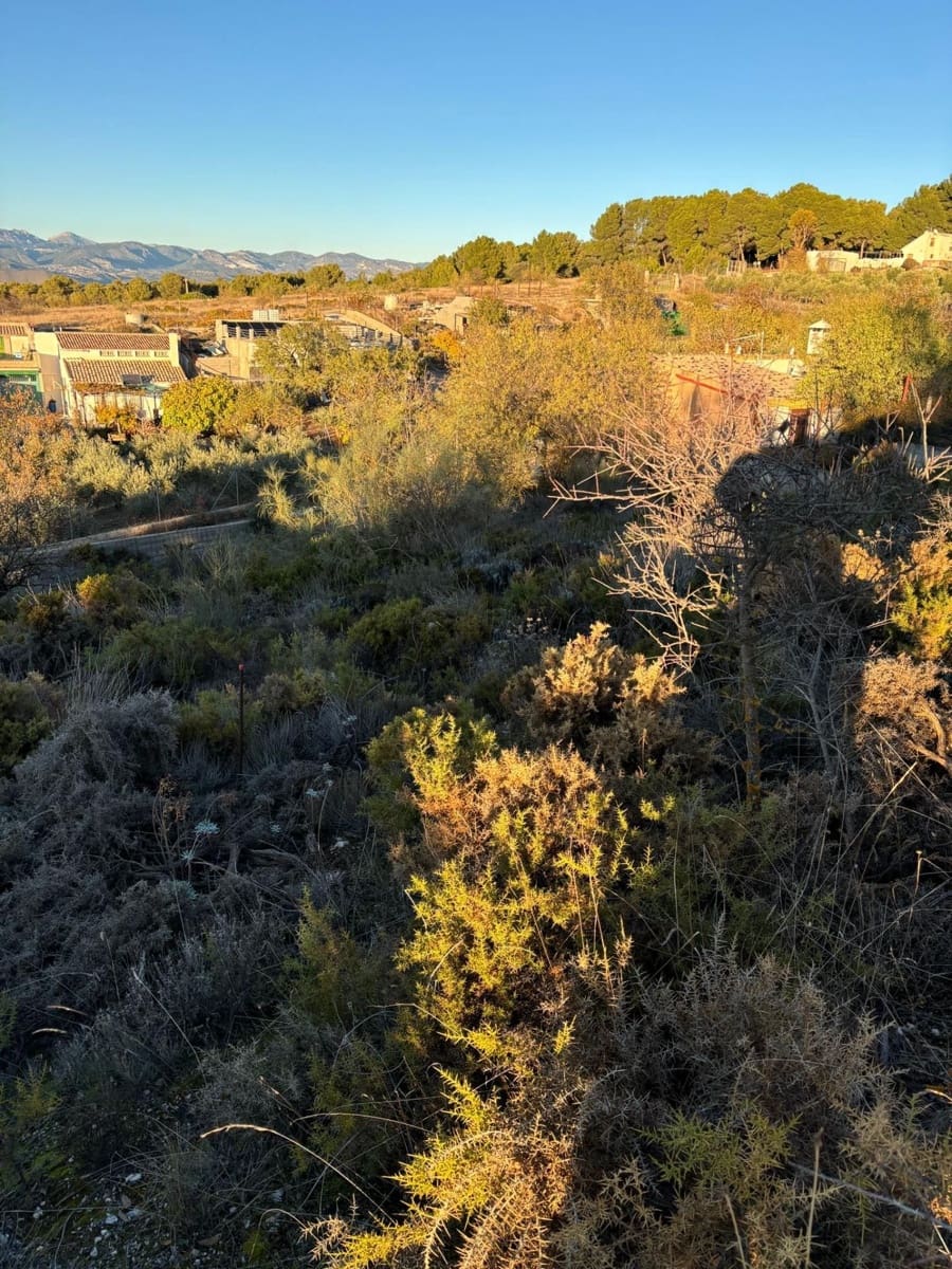 Terrain à Bâtir à vendre à Gojar - 33 000 € (Ref: 9534308)