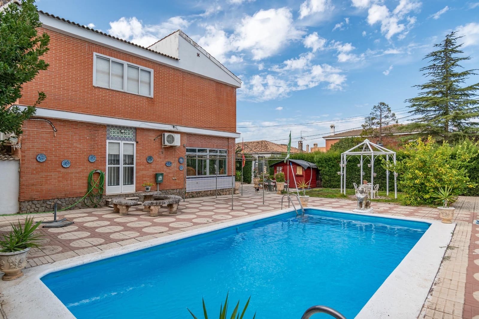 5 soveværelse Villa til salg i Otura med swimmingpool garage - € 370.000 (Ref: 9534309)