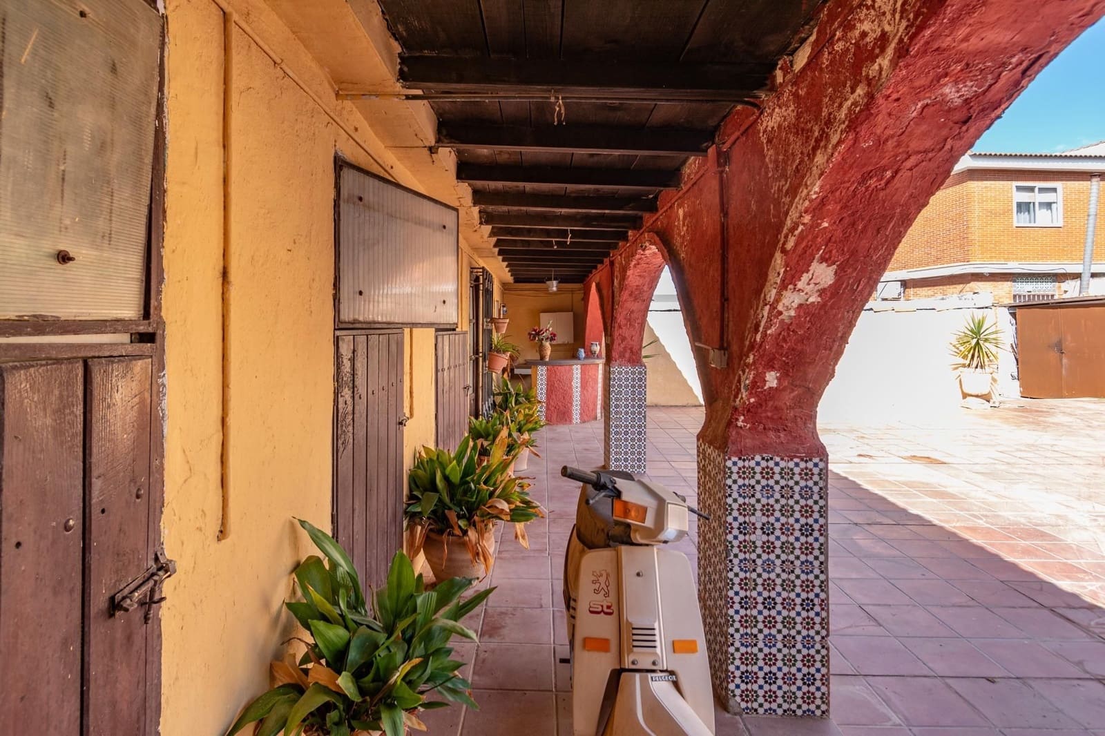 5 soveværelse Villa til salg i Otura med swimmingpool garage - € 370.000 (Ref: 9534309)