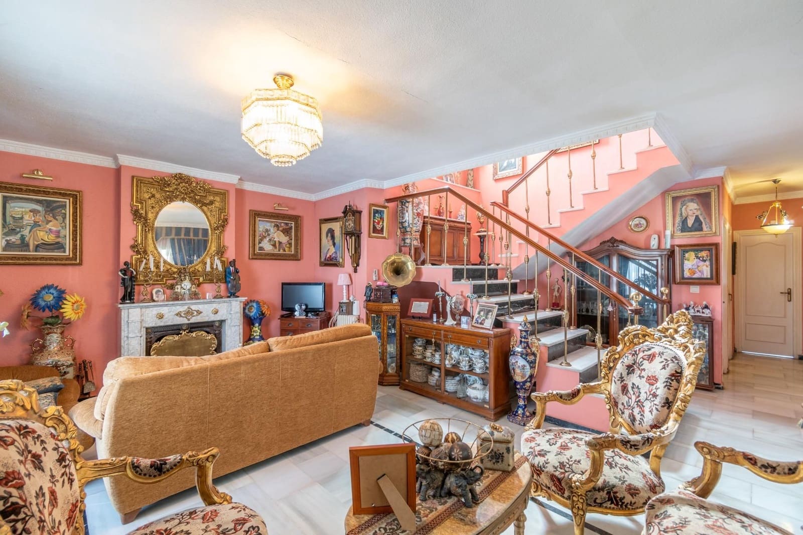 5 soveværelse Villa til salg i Otura med swimmingpool garage - € 370.000 (Ref: 9534309)