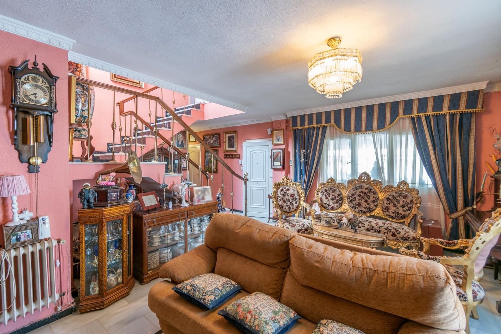 5 soveværelse Villa til salg i Otura med swimmingpool garage - € 370.000 (Ref: 9534309)