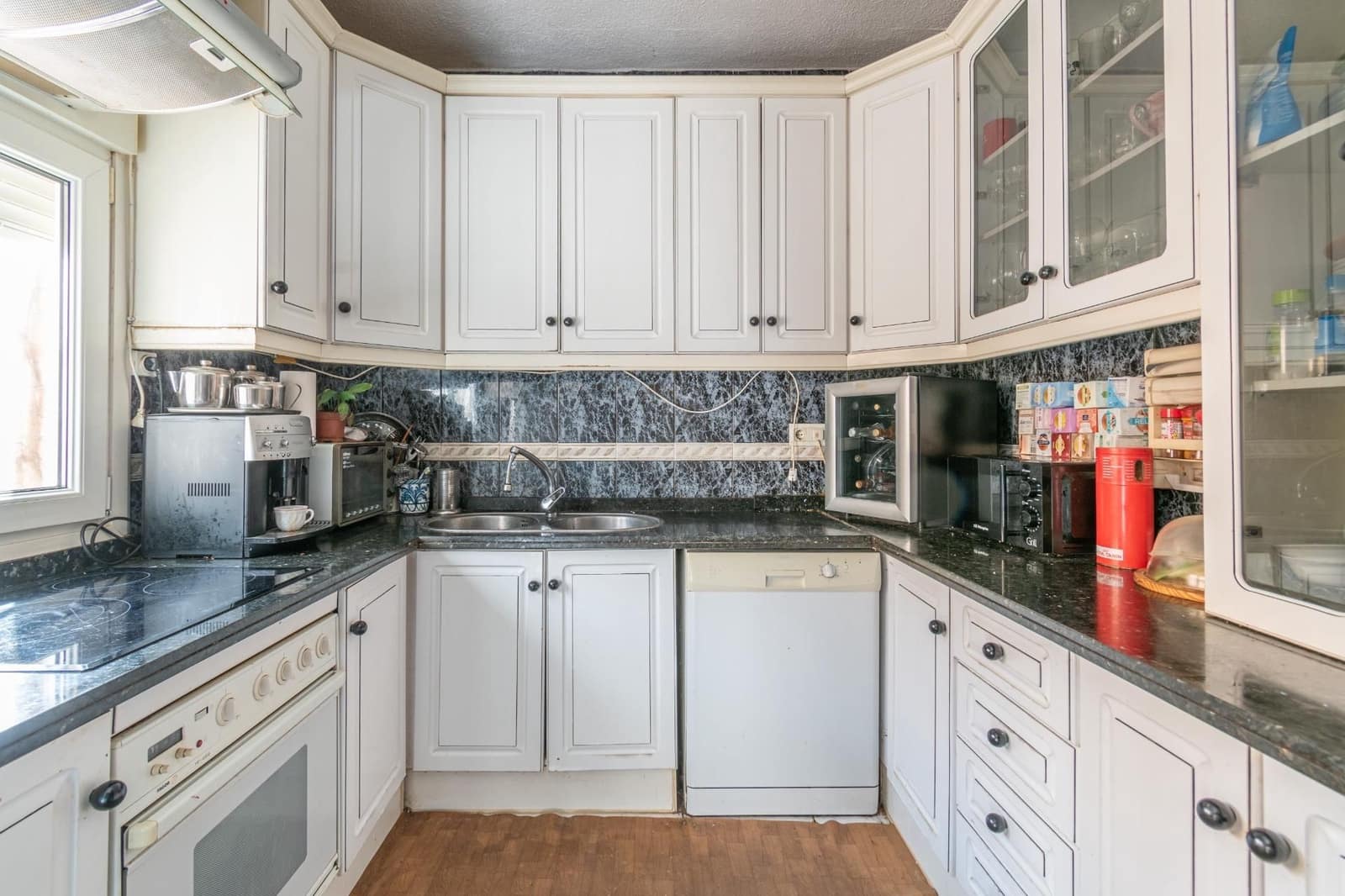 5 soveværelse Villa til salg i Otura med swimmingpool garage - € 370.000 (Ref: 9534309)