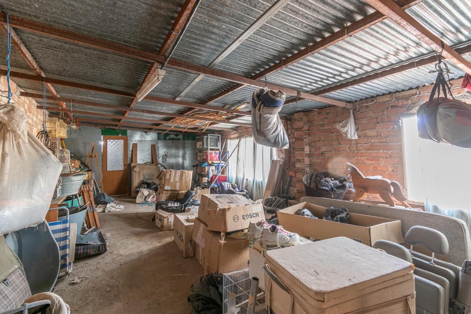 5 bedroom Villa for sale in Otura with pool garage - € 340,000 (Ref: 9534309)