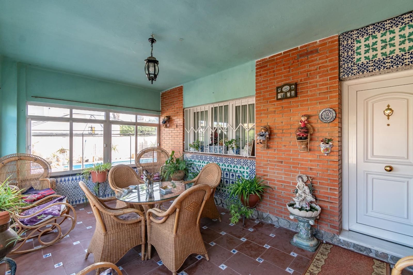 5 bedroom Villa for sale in Otura with pool garage - € 340,000 (Ref: 9534309)