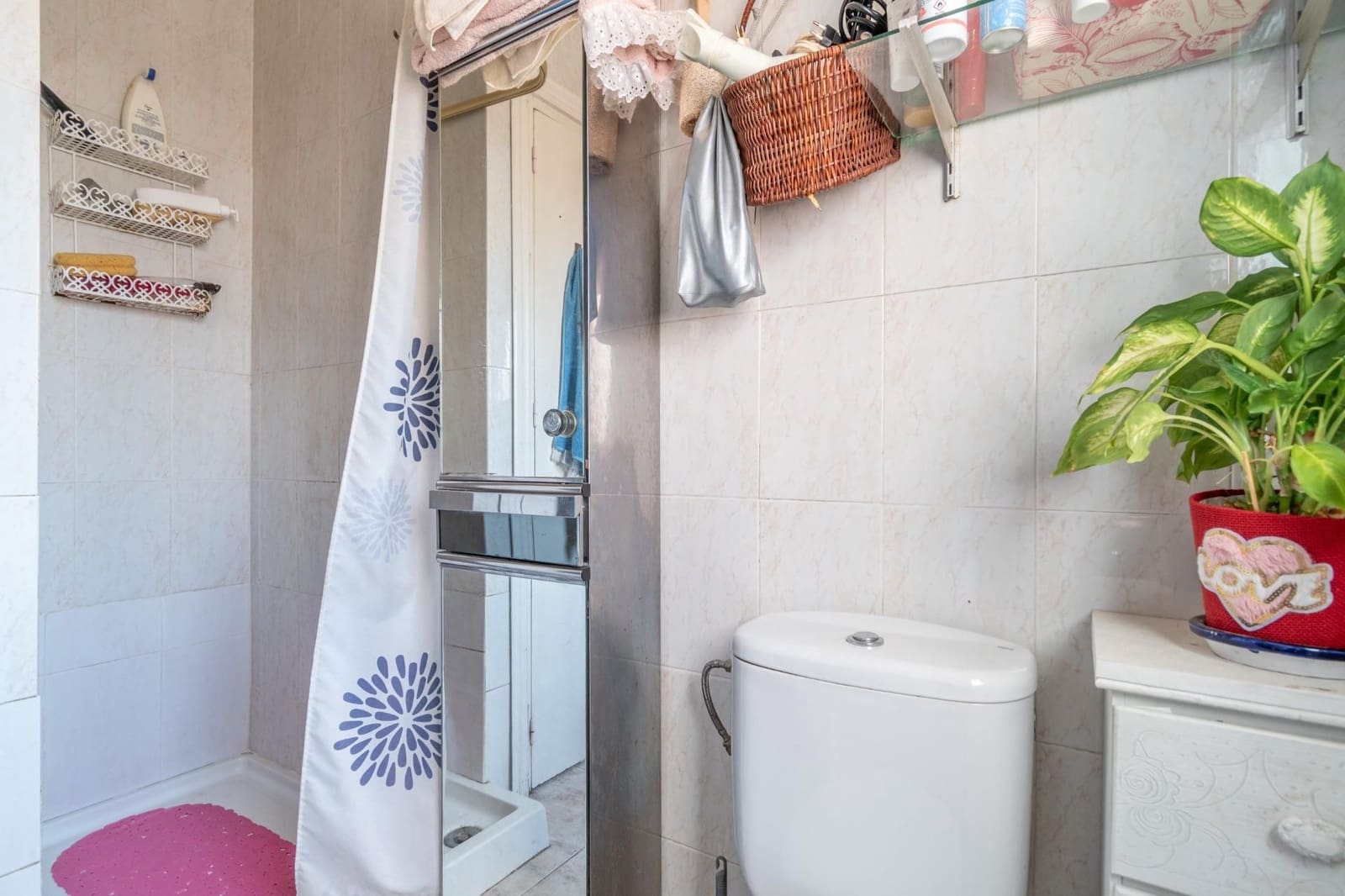 5 bedroom Villa for sale in Otura with pool garage - € 340,000 (Ref: 9534309)