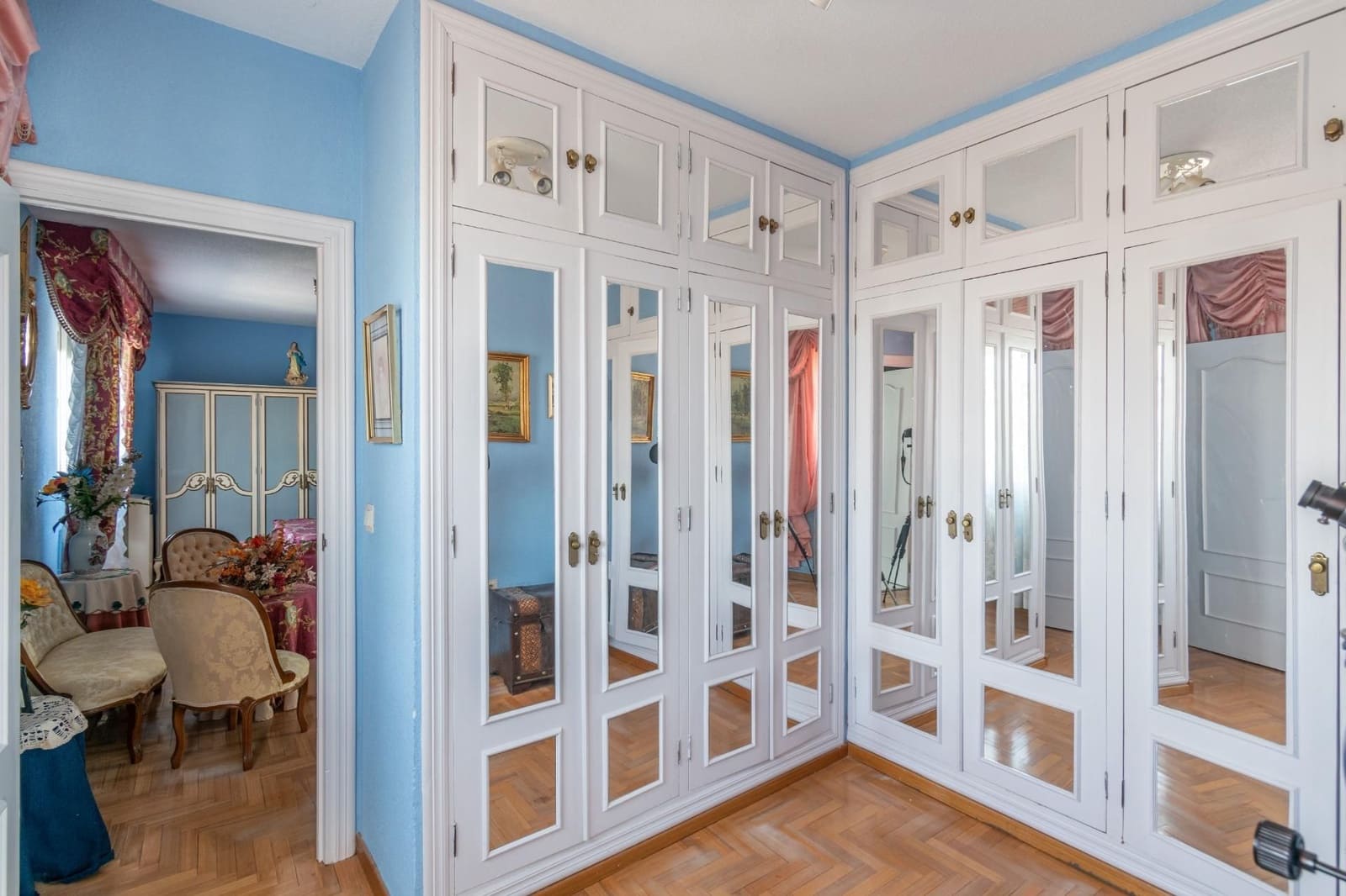 5 bedroom Villa for sale in Otura with pool garage - € 340,000 (Ref: 9534309)