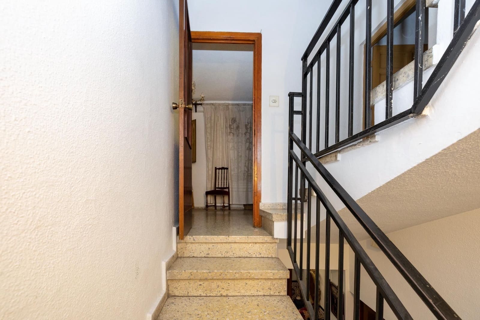 4 soverom Hus til salgs i Granada by med garasje - € 345 000 (Ref: 9534311)