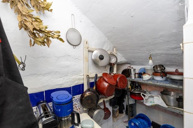 4 soverom Hus til salgs i Albaicin, Granada by med garasje - € 345 000 (Ref: 9534311)