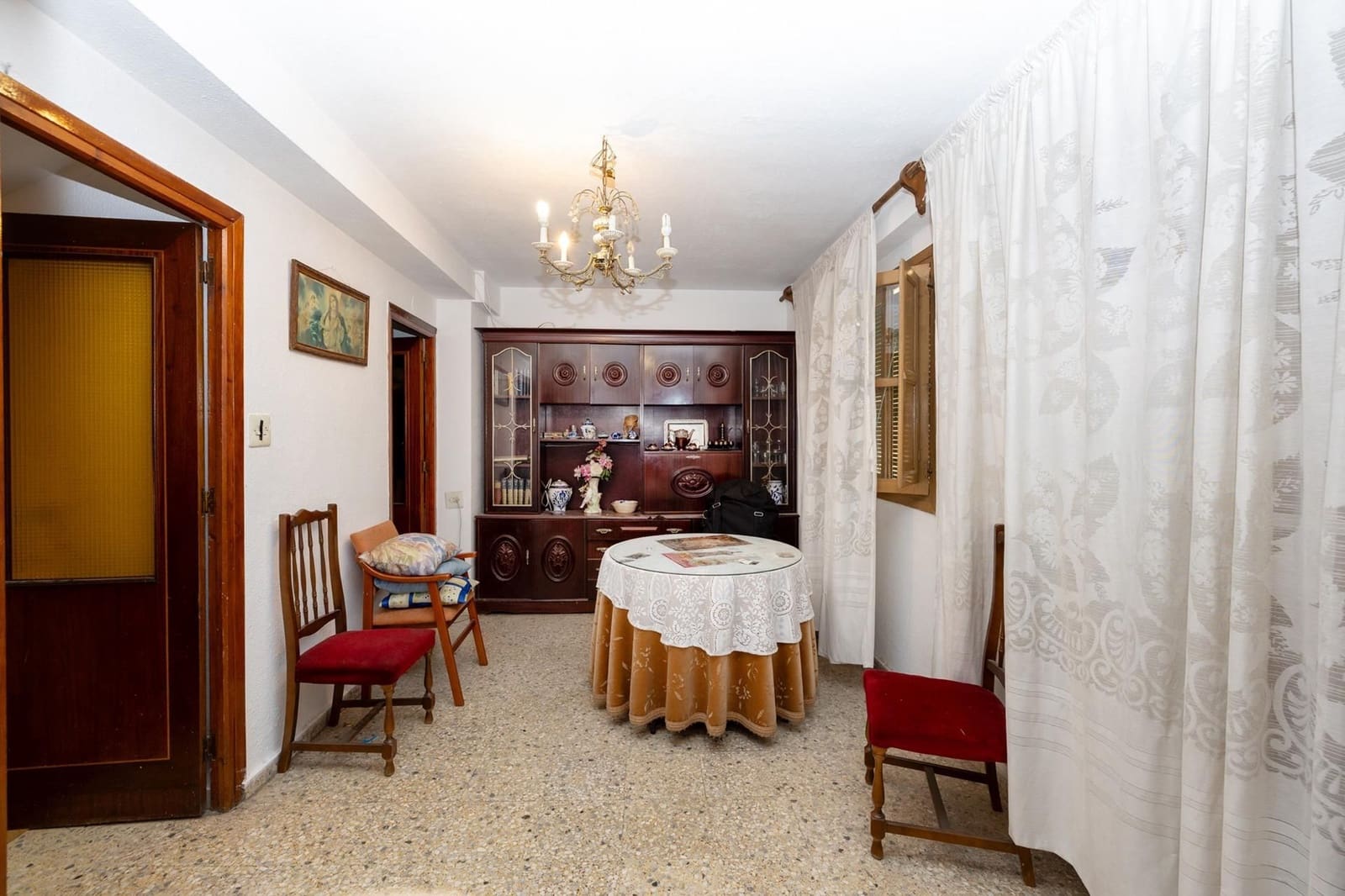 4 soverom Hus til salgs i Granada by med garasje - € 345 000 (Ref: 9534311)