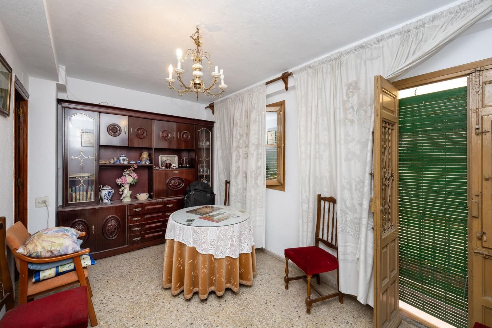 4 soverom Hus til salgs i Granada by med garasje - € 345 000 (Ref: 9534311)