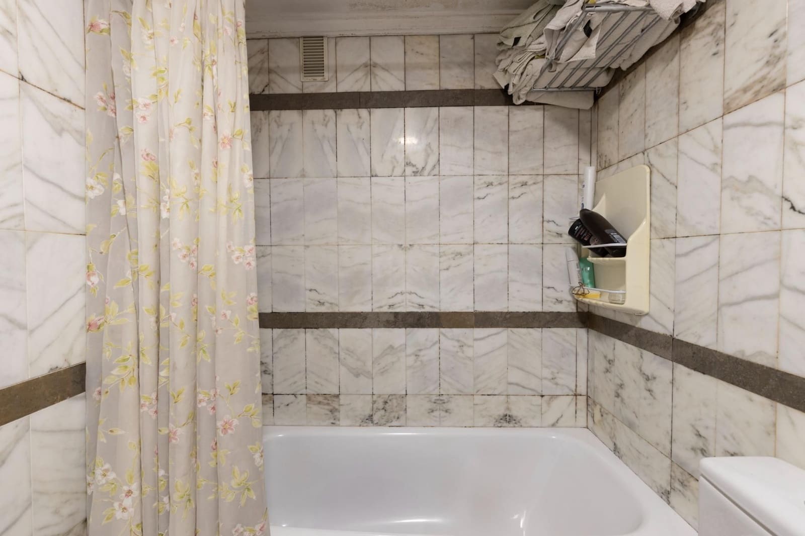 Piso de 4 habitaciones en Granada ciudad en venta con garaje - 435.000 € (Ref: 9534314)