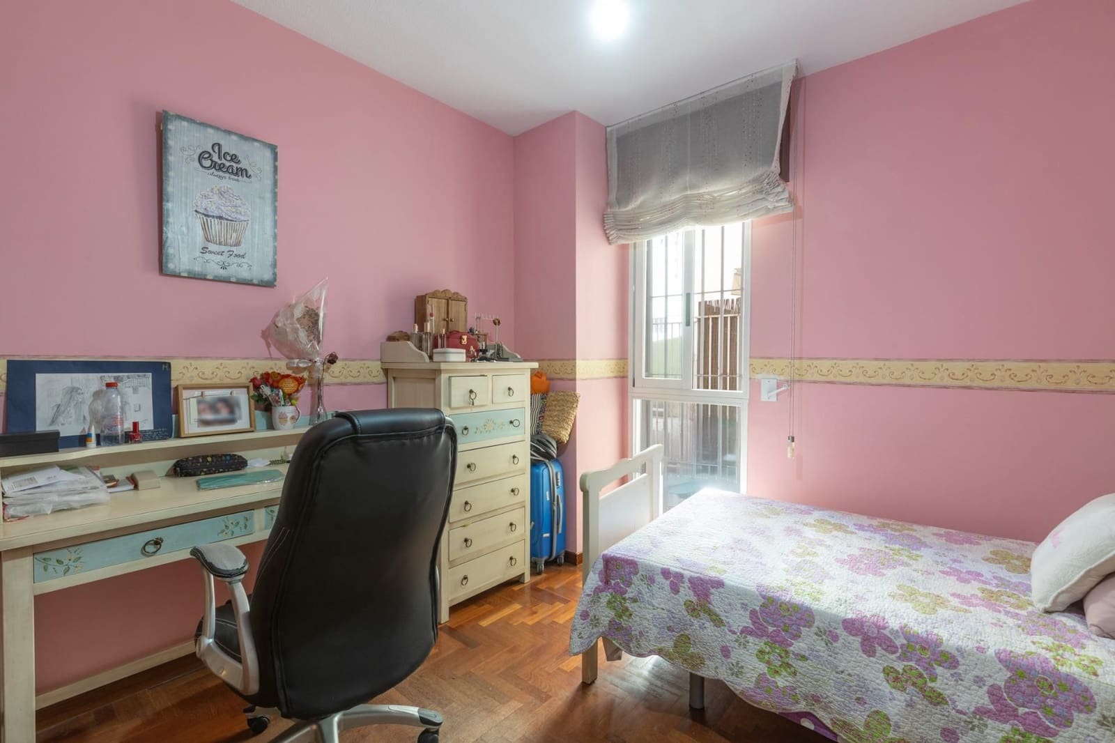 Piso de 4 habitaciones en Granada ciudad en venta con garaje - 435.000 € (Ref: 9534314)