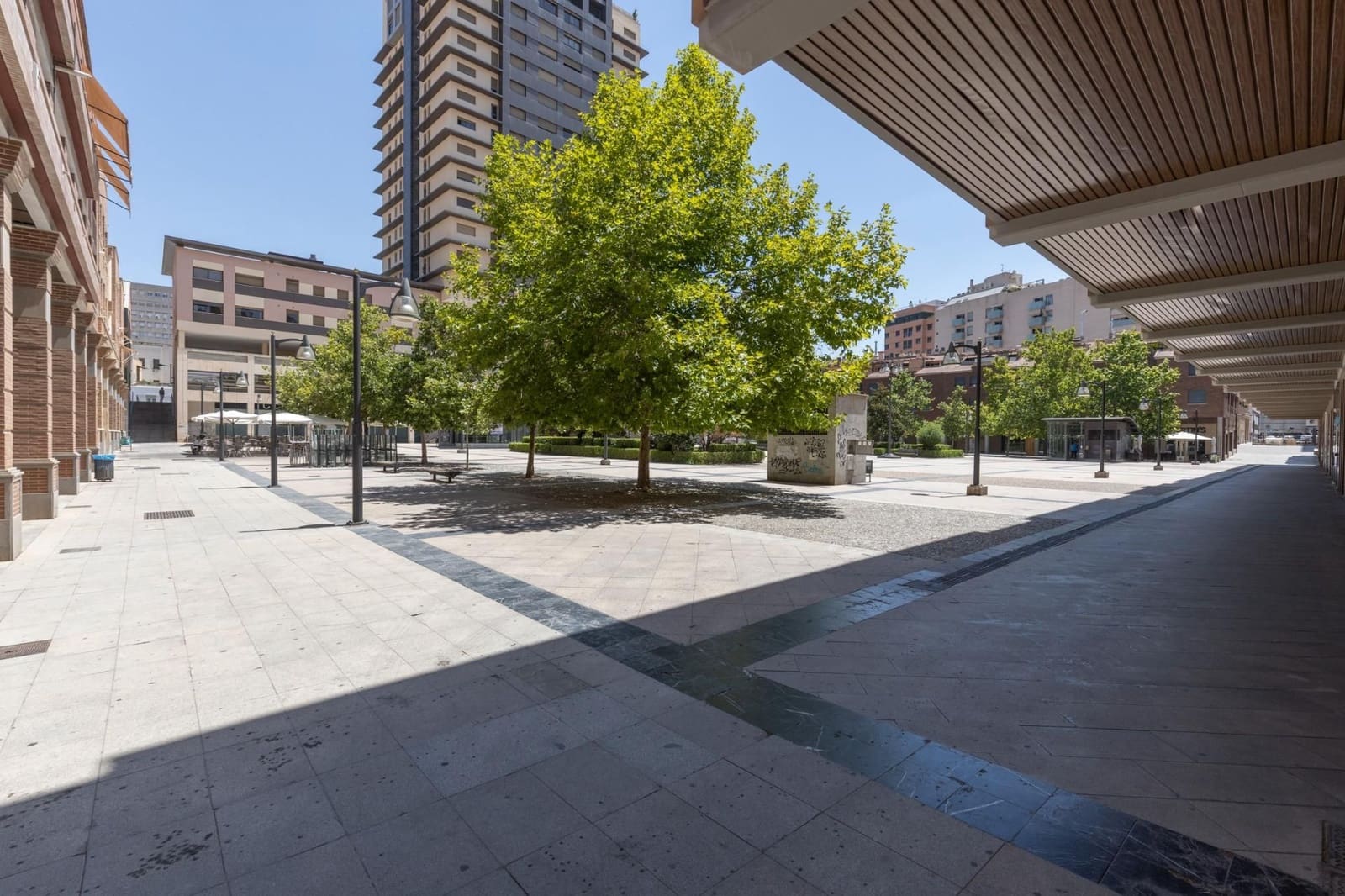 Piso de 4 habitaciones en Granada ciudad en venta con garaje - 435.000 € (Ref: 9534314)