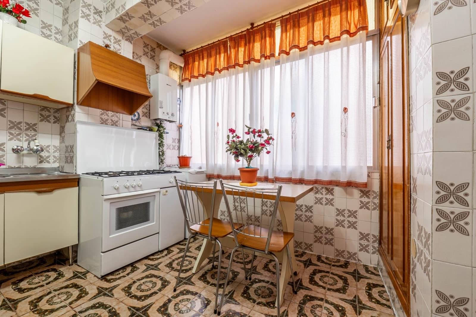 3 soveværelse Lejlighed til salg i Granada by - € 220.000 (Ref: 9534315)