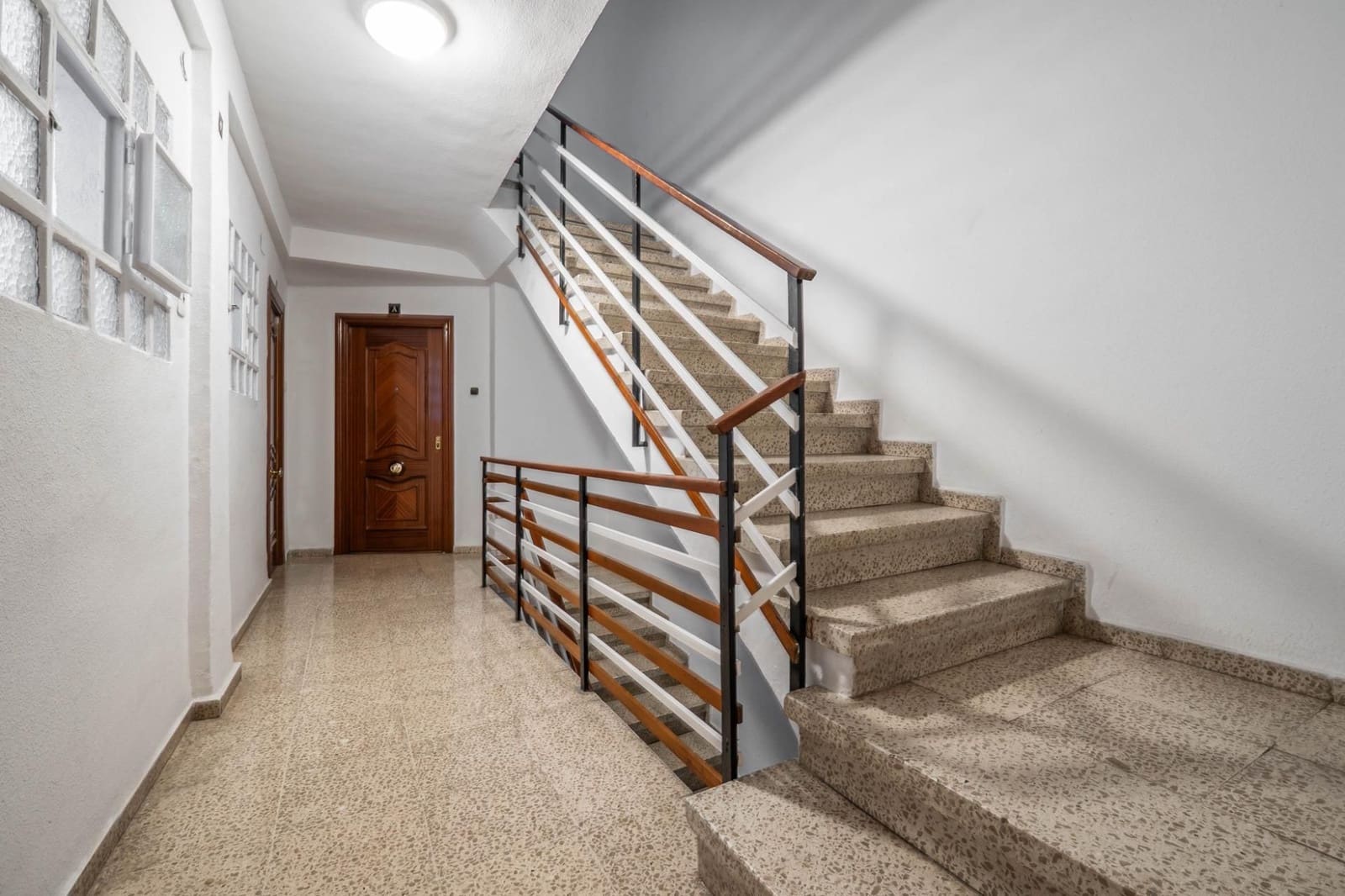 3 soveværelse Lejlighed til salg i Granada by - € 220.000 (Ref: 9534315)