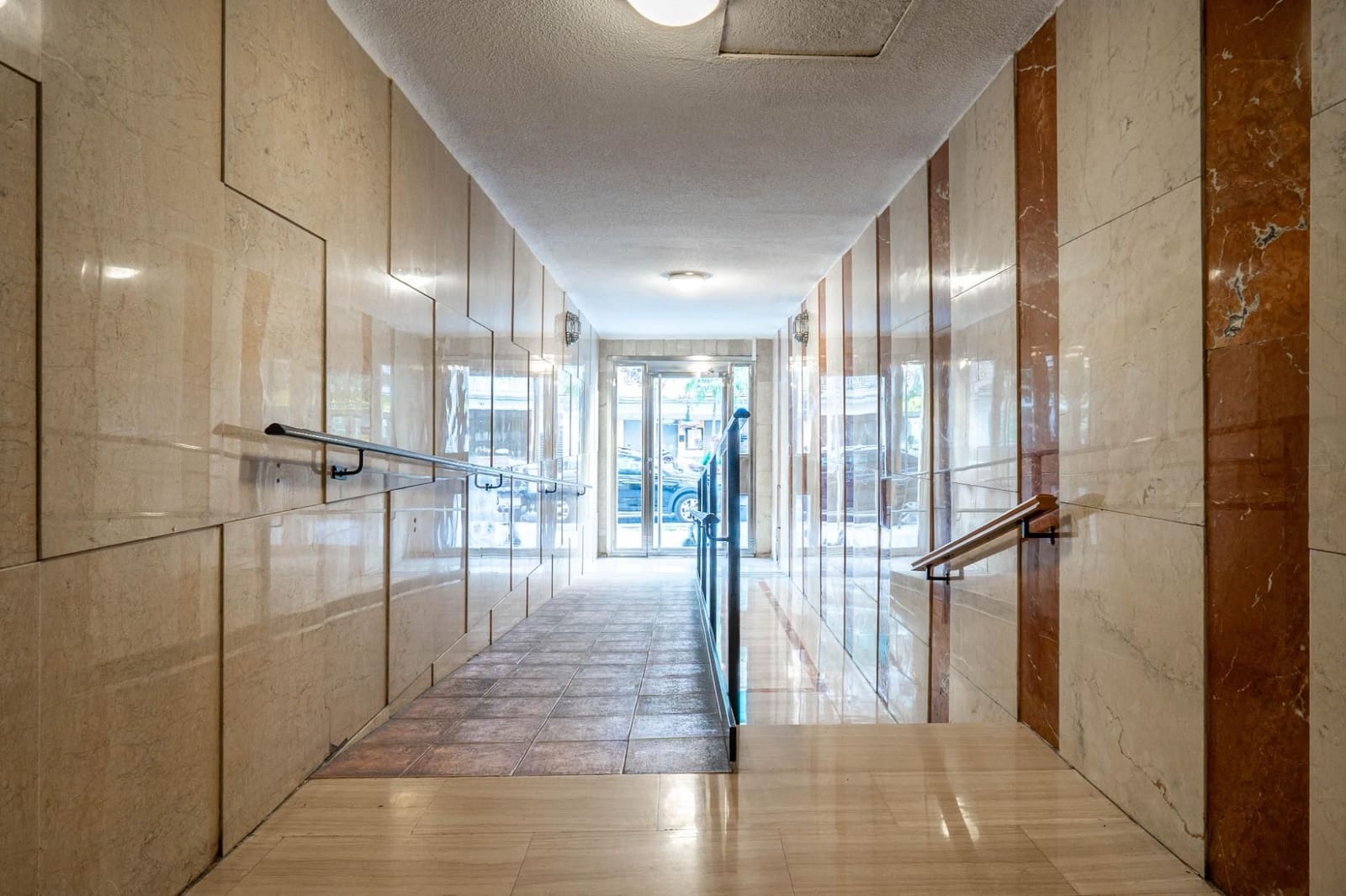 3 soveværelse Lejlighed til salg i Granada by - € 220.000 (Ref: 9534315)