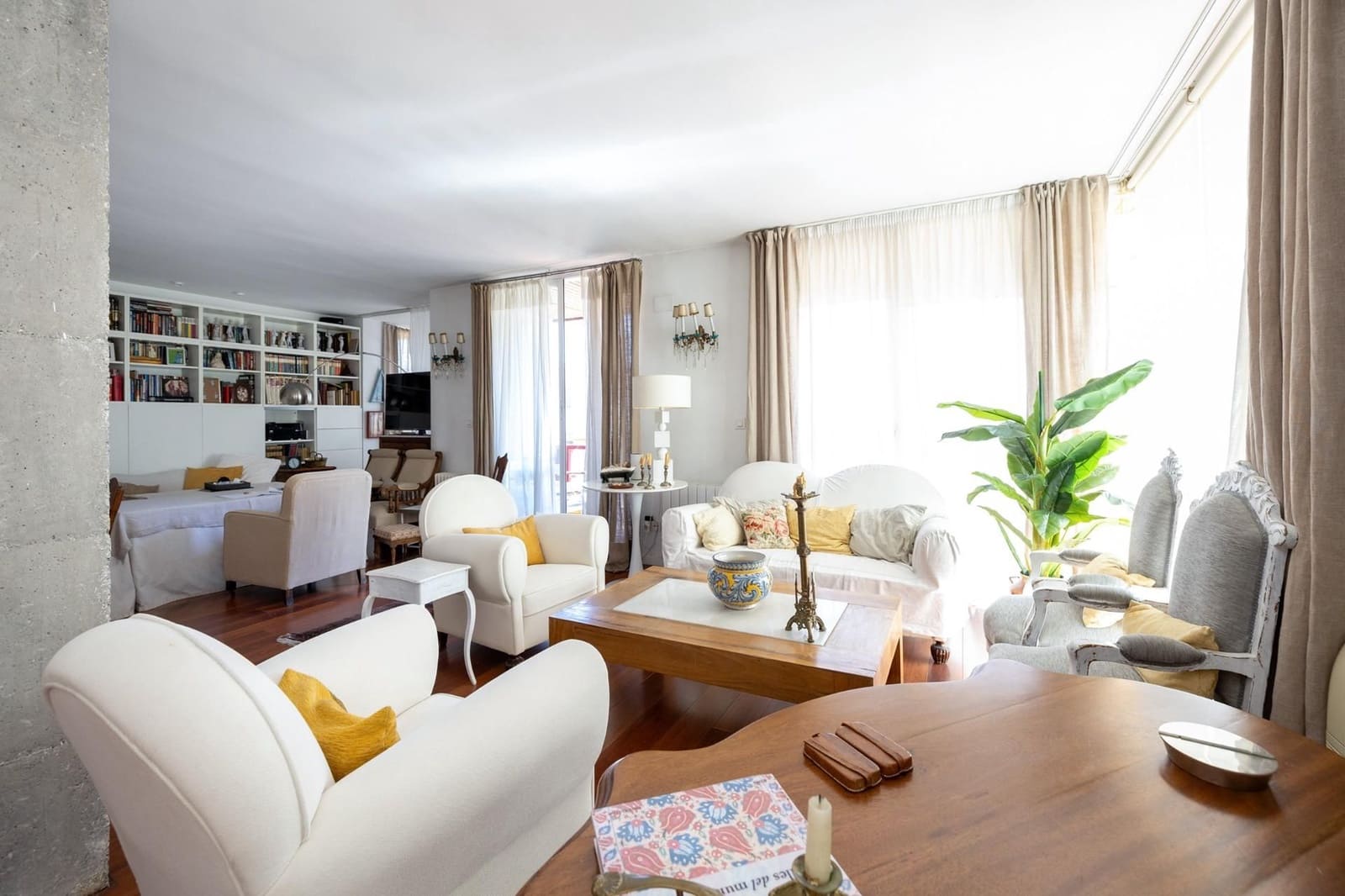 5 sovrum Lägenhet till salu i Granada stad med garage - 799 000 € (Ref: 9534316)