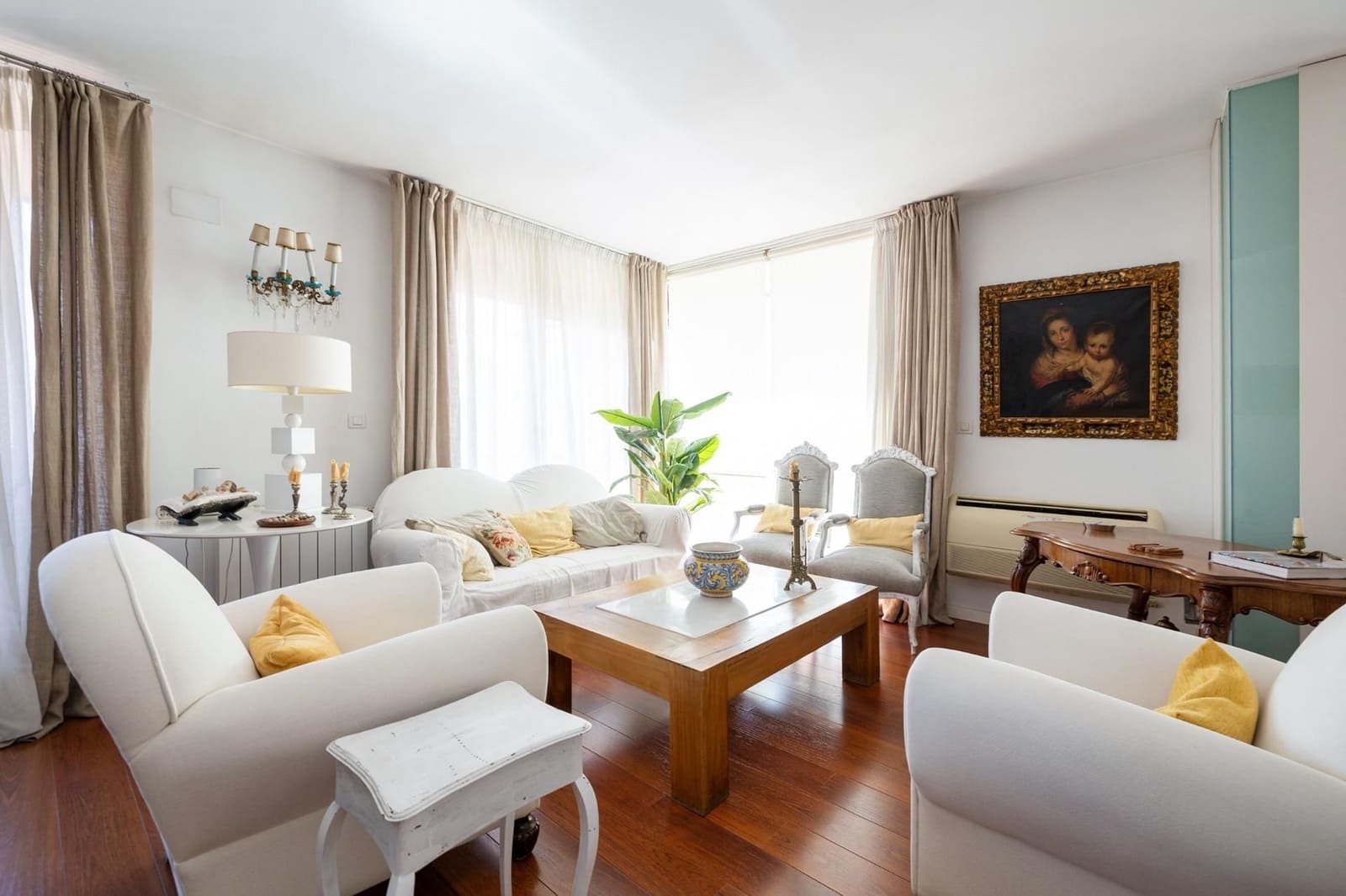 5 sovrum Lägenhet till salu i Granada stad med garage - 799 000 € (Ref: 9534316)