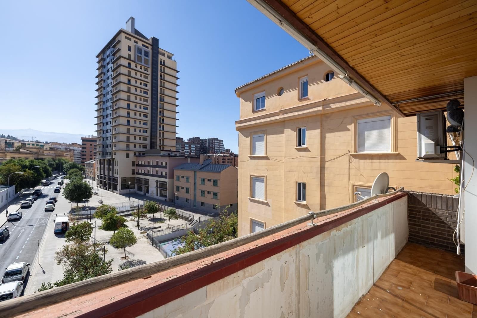 5 sovrum Lägenhet till salu i Granada stad med garage - 799 000 € (Ref: 9534316)