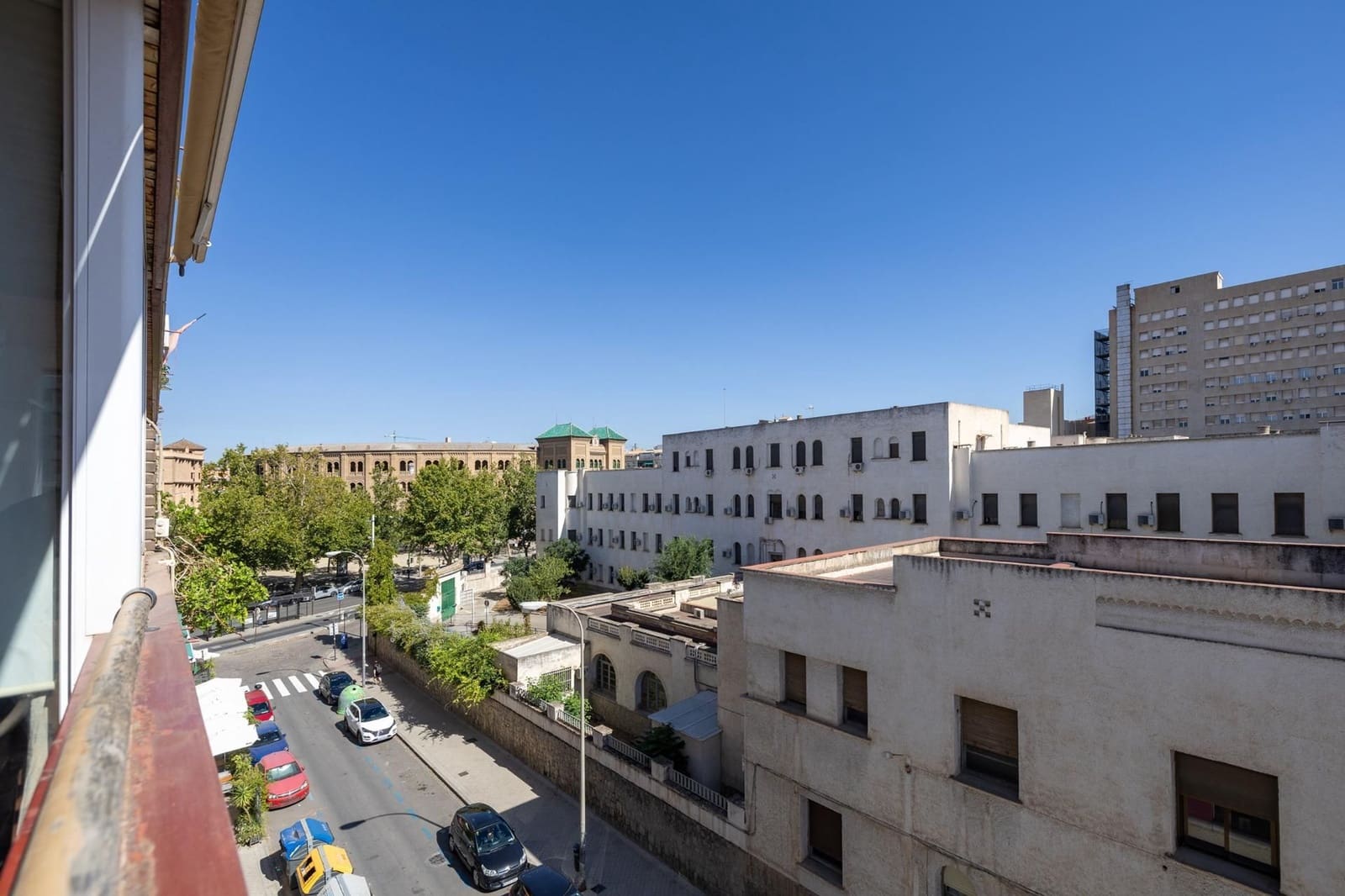 5 sovrum Lägenhet till salu i Granada stad med garage - 799 000 € (Ref: 9534316)