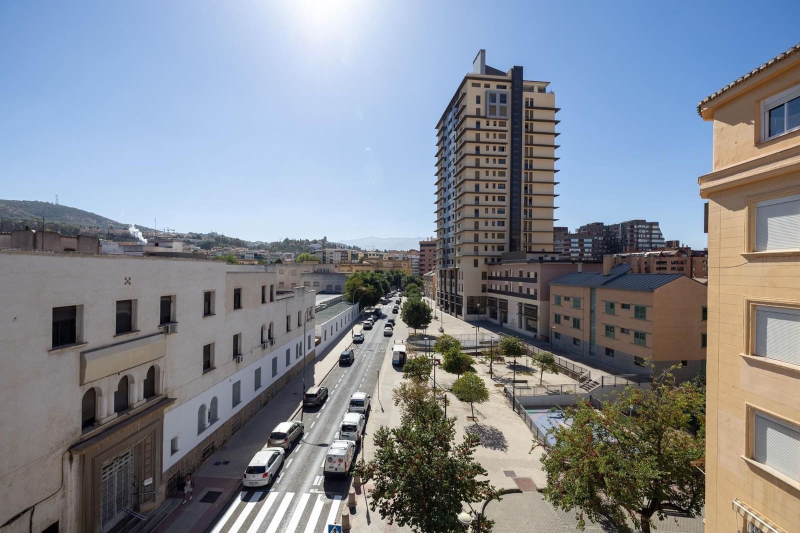 5 sovrum Lägenhet till salu i Granada stad med garage - 799 000 € (Ref: 9534316)