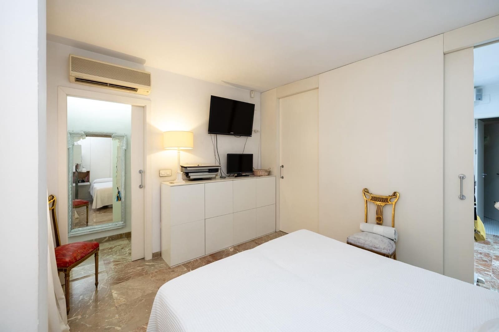 5 sovrum Lägenhet till salu i Granada stad med garage - 799 000 € (Ref: 9534316)