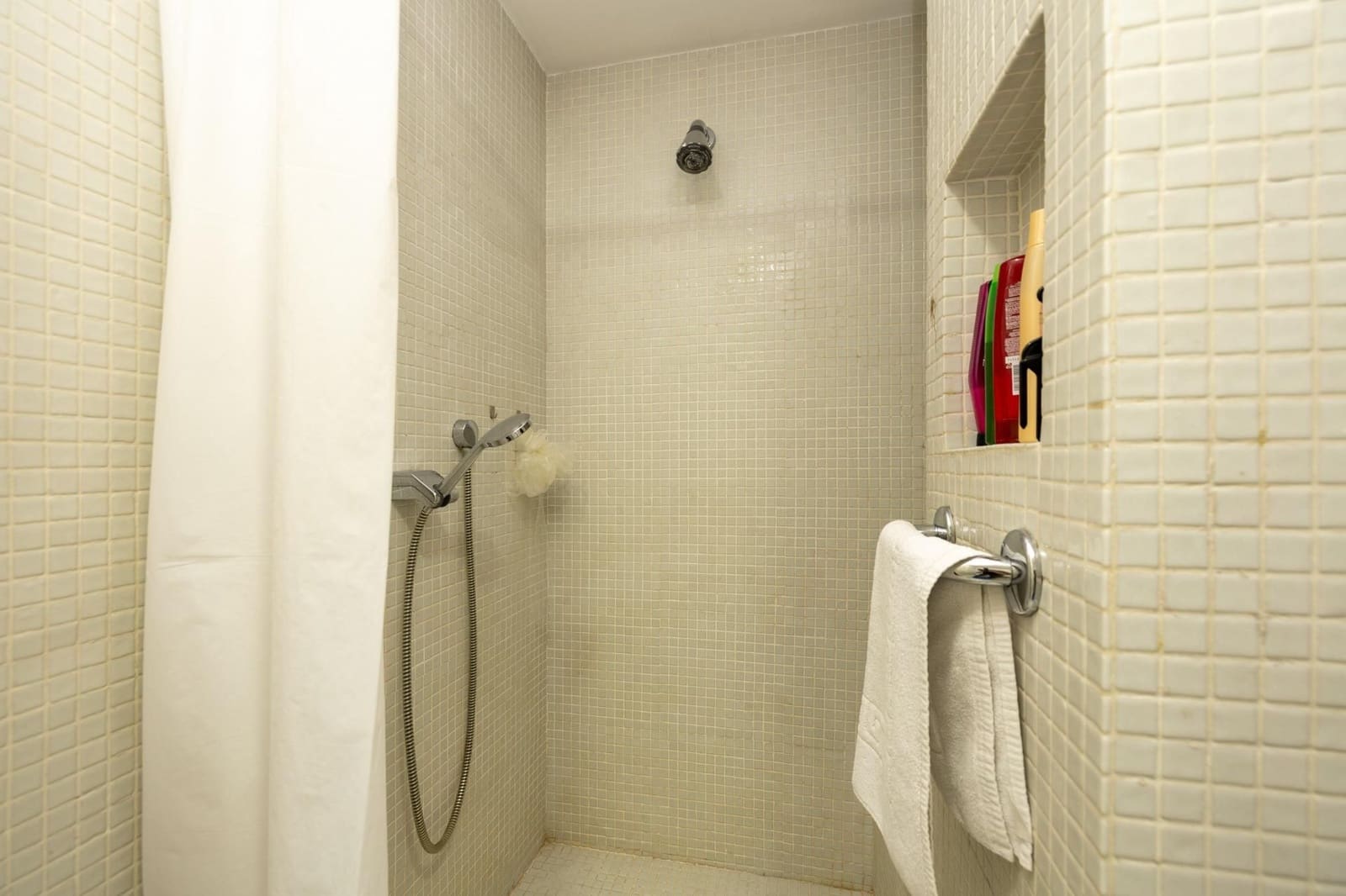 5 sovrum Lägenhet till salu i Granada stad med garage - 799 000 € (Ref: 9534316)