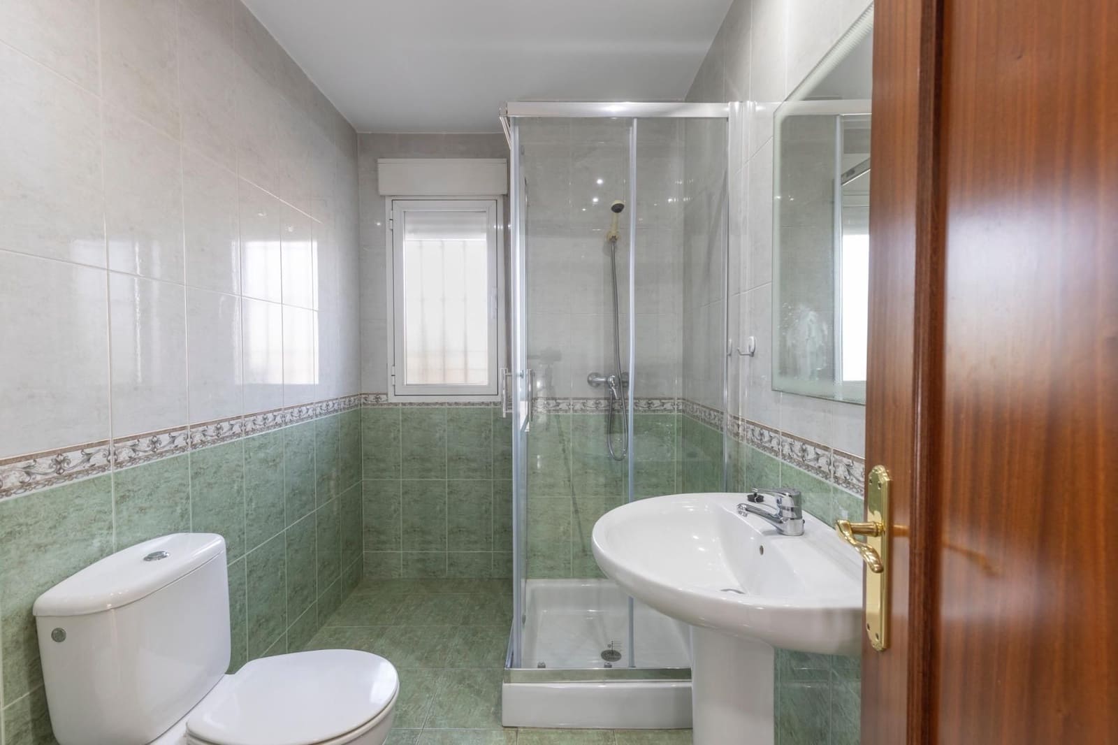 3 makuuhuone Omakotitalo myytävänä paikassa Granada kaupunki mukana 
autotalli - 299 900 € (Ref: 9534317)