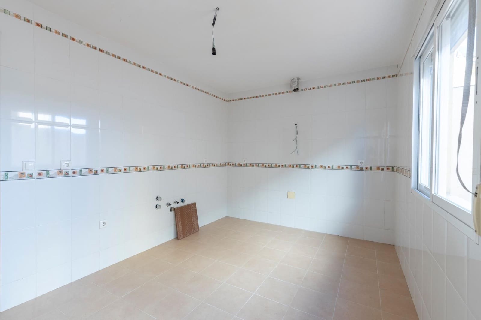 3 sovrum Semi-fristående Villa till salu i Fuente Vaqueros med garage - 175 000 € (Ref: 9534318)