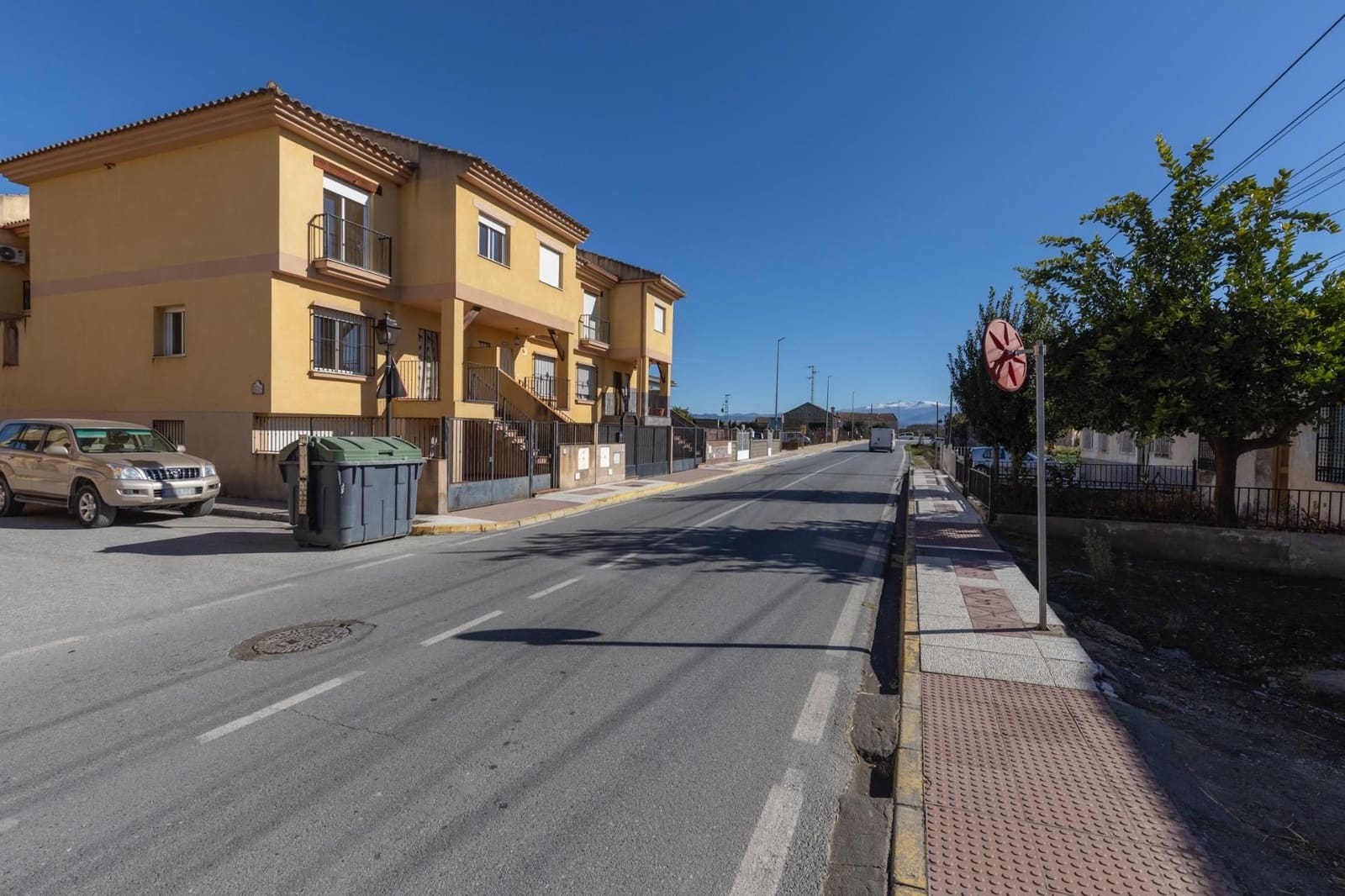 3 sovrum Semi-fristående Villa till salu i Fuente Vaqueros med garage - 175 000 € (Ref: 9534318)