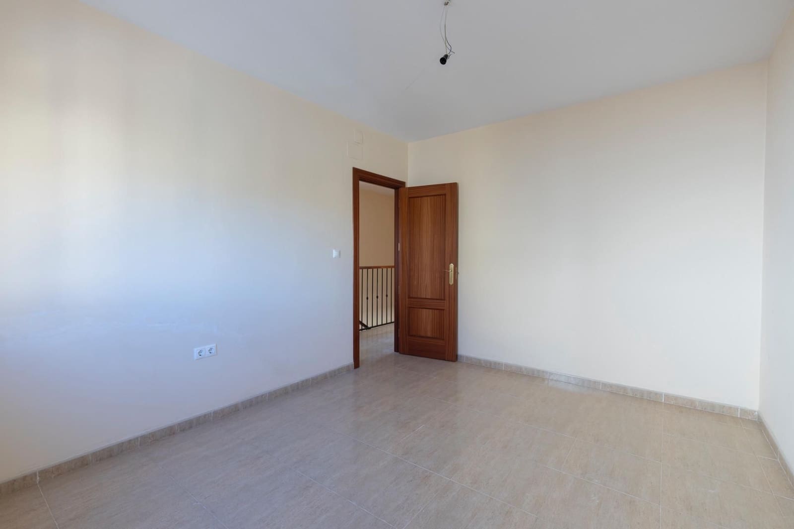 3 sovrum Semi-fristående Villa till salu i Fuente Vaqueros med garage - 175 000 € (Ref: 9534318)