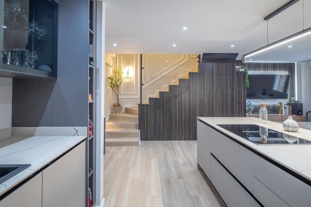 2 bedroom Apartment for sale in Alhendín with garage - € 210,000 (Ref: 9534320)