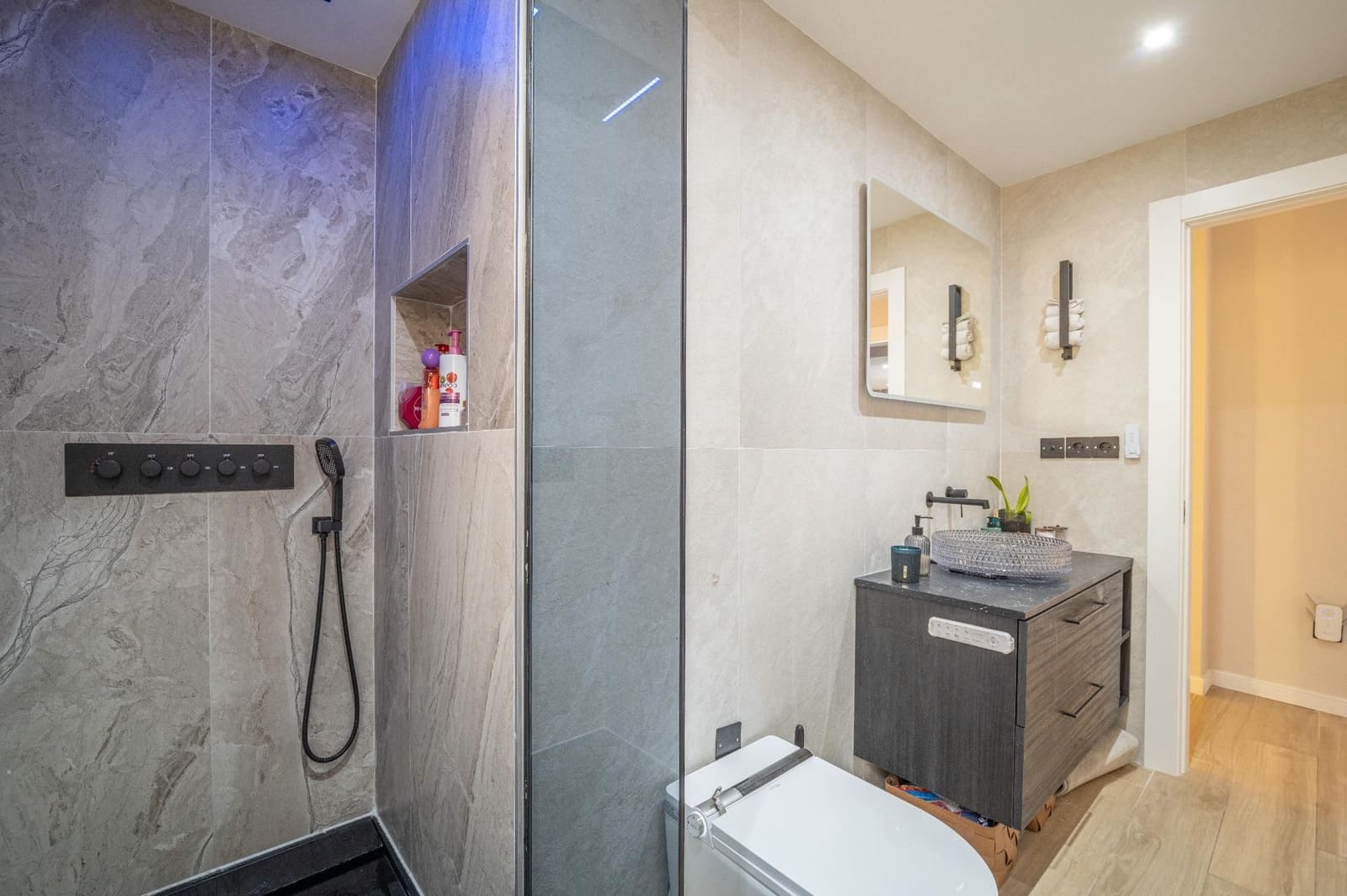 2 bedroom Apartment for sale in Alhendin with garage - € 210,000 (Ref: 9534320)